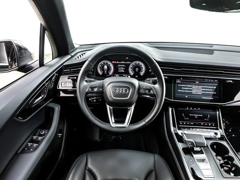 Used 2025 Audi Q7 3.0T Premium Plus w/ Premium Plus Package image 6