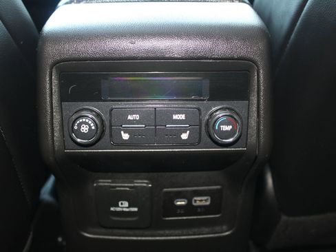 Used 2023 GMC Acadia Denali w/ Denali Ultimate Package image 29