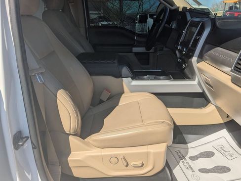Used 2019 Ford F250 Lariat w/ Lariat Ultimate Package AWD/4WD image 32