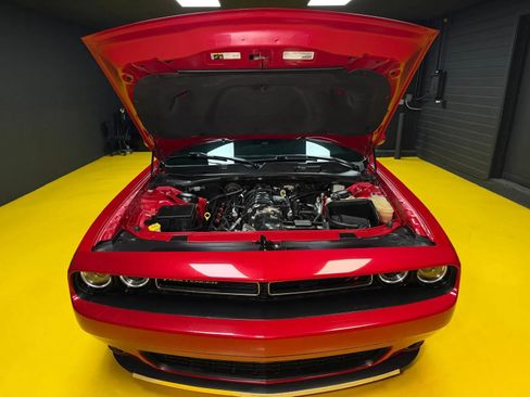 Used 2016 Dodge Challenger R/T RWD image 32