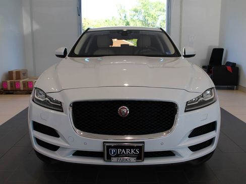 Used 2017 Jaguar F-PACE Prestige AWD/4WD image 13