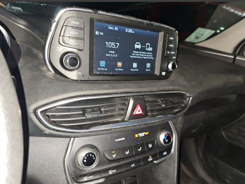 Used 2019 Hyundai Santa Fe SE image 23