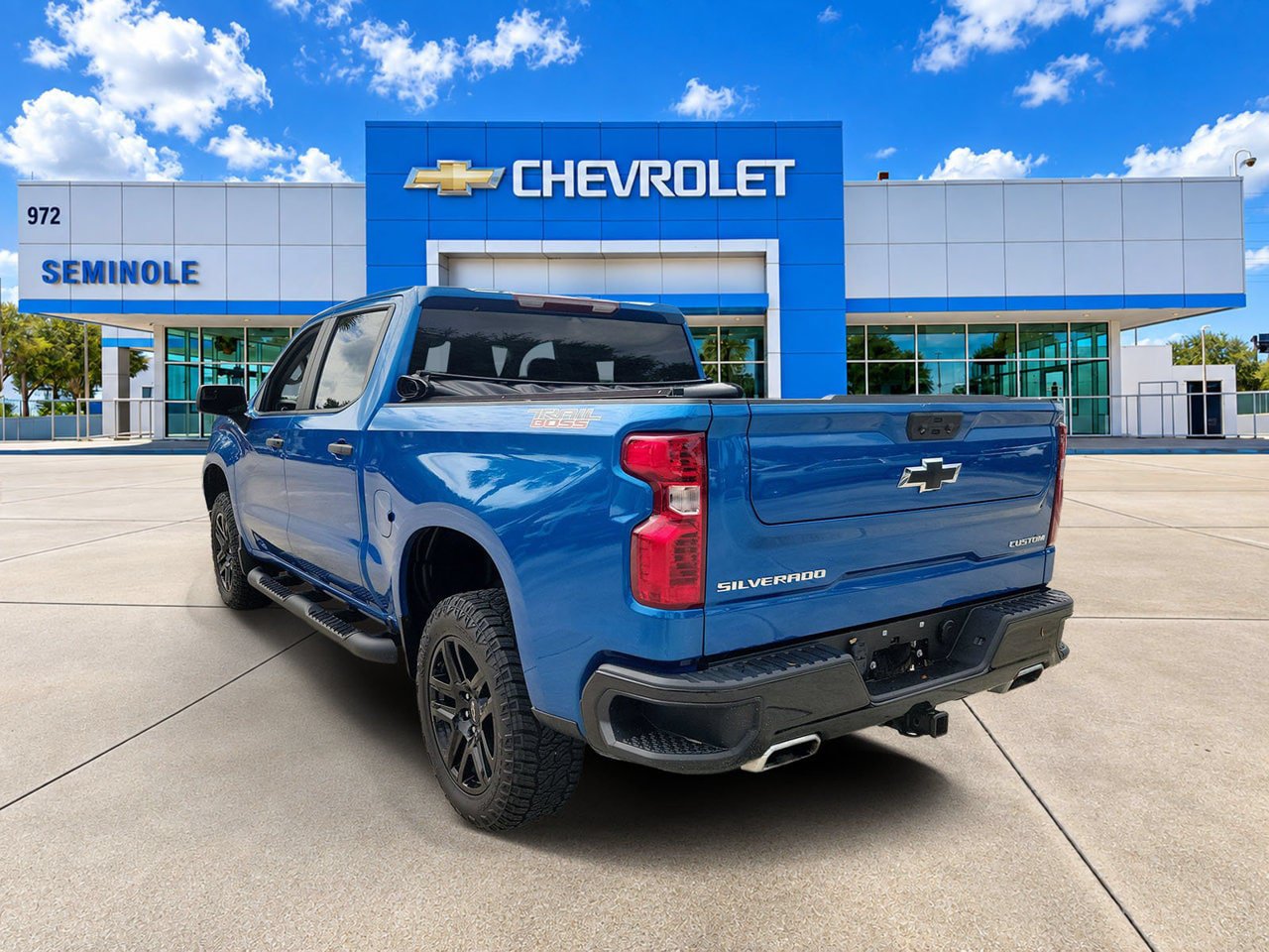 Certified 2022 Chevrolet Silverado 1500 Custom Trail Boss AWD/4WD image 4