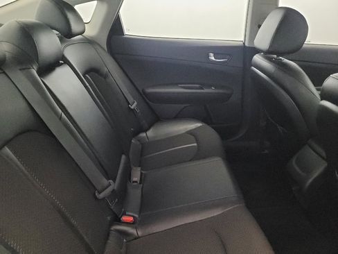 Used 2018 Kia Optima S FWD image 19