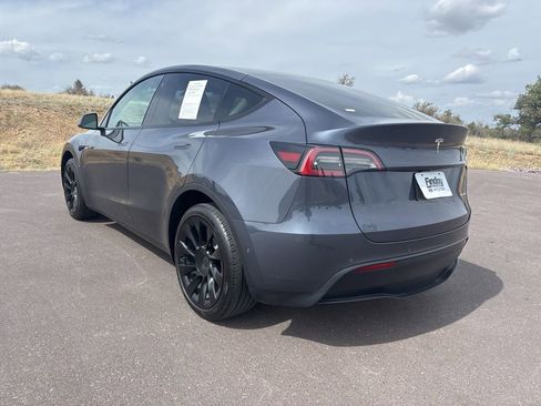 Used 2021 Tesla Model Y Long Range image 6