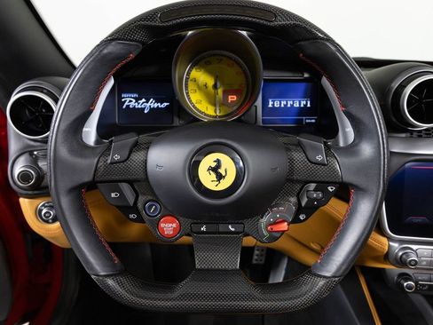 Used 2020 Ferrari Portofino image 33