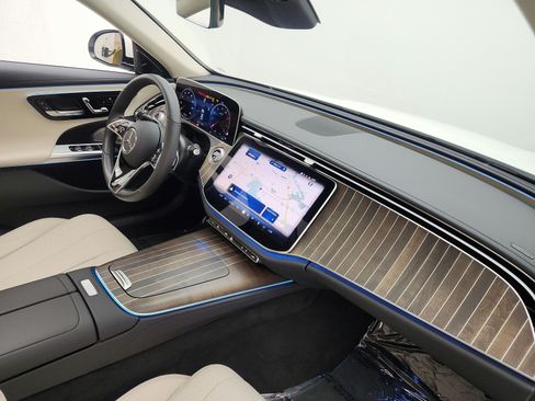 Certified 2024 Mercedes-Benz E 450 4MATIC Sedan image 19