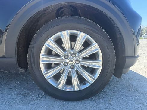 Used 2021 Ford Explorer Limited w/ Equipment Group 301A image 17