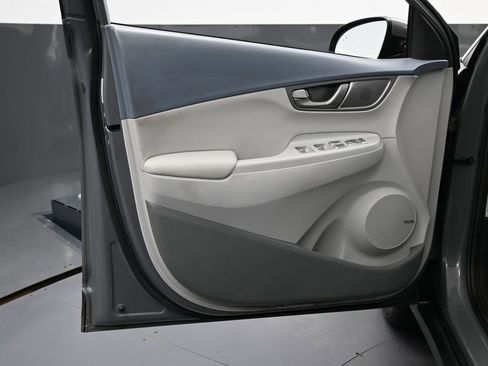 Used 2021 Hyundai Kona Ultimate image 40