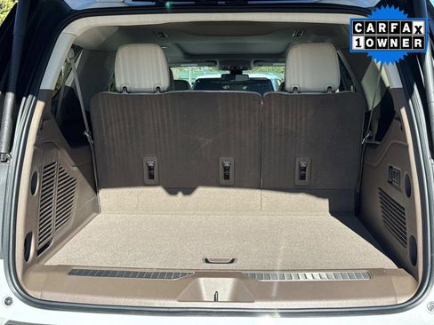 Used 2021 GMC Yukon XL Denali image 13