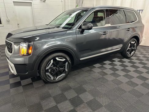 Used 2024 Kia Telluride EX AWD/4WD image 5