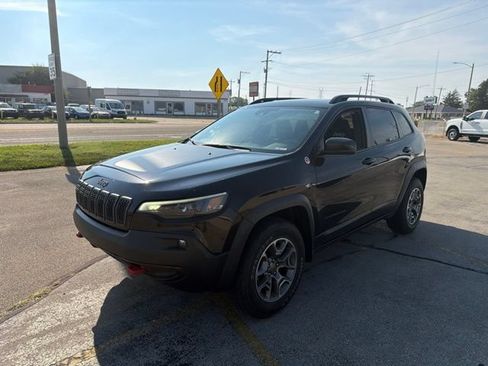Used 2022 Jeep Cherokee Trailhawk w/ Sun, Sound & Nav Group AWD/4WD image 1