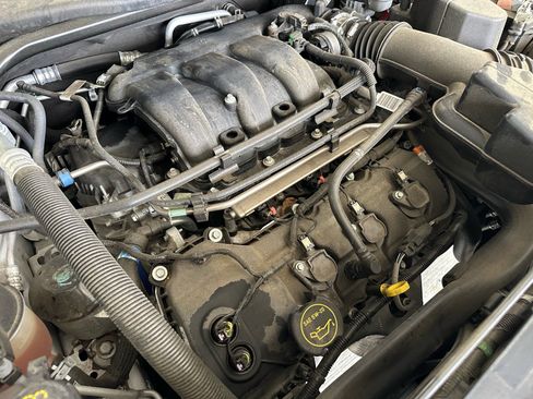 Certified 2019 Ford Explorer FWD image 13