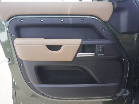 New 2026 Land Rover Defender 110 X-Dynamic SE image 17