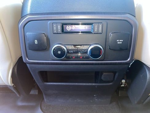 Certified 2022 Ford Expedition Platinum image 25