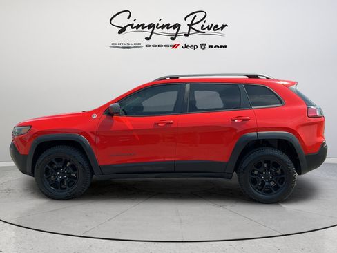 Used 2021 Jeep Cherokee Trailhawk w/ Trailer Tow Group AWD/4WD image 4