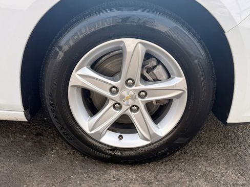 Used 2024 Chevrolet Malibu LT FWD image 28
