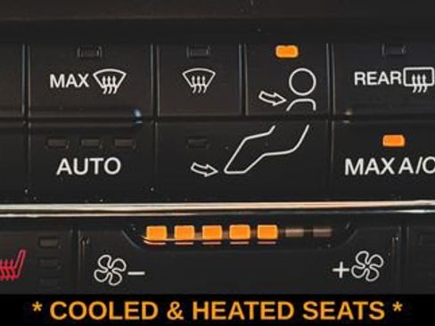 Used 2019 Ford Expedition Platinum AWD/4WD image 7