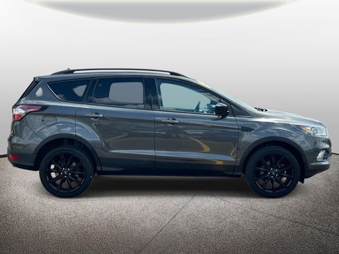Used 2018 Ford Escape SE w/ SE Sport Appearance Package AWD/4WD image 5