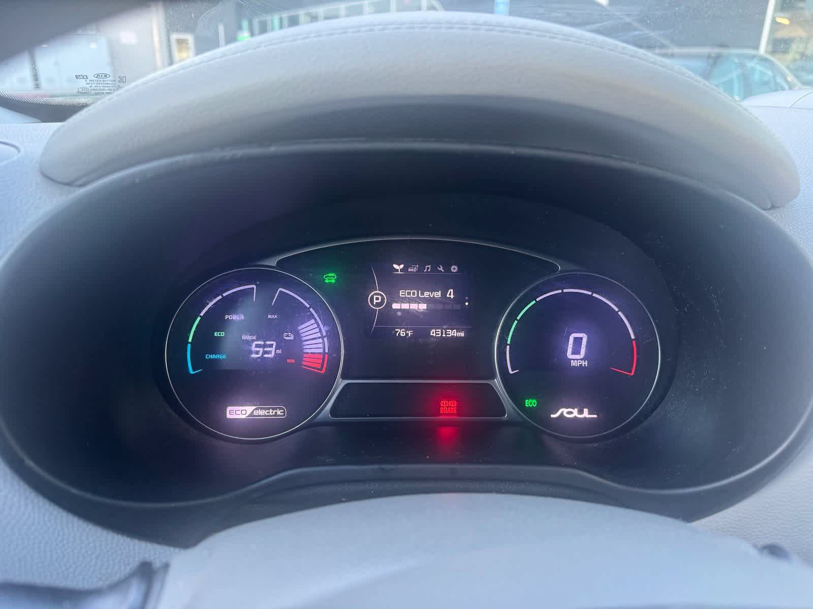 Used 2017 Kia Soul EV + w/ Sun & Fun Package FWD image 7