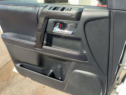 Used 2019 Toyota 4Runner TRD Off-Road AWD/4WD image 26