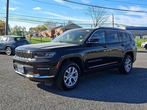 Used 2022 Jeep Grand Cherokee L Limited AWD/4WD image 3