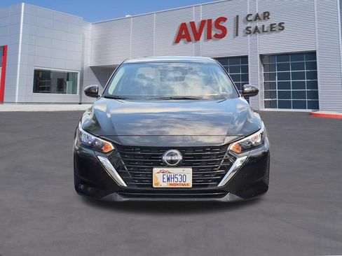 Used 2025 Nissan Sentra SV FWD image 2