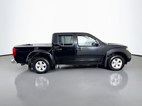 Used 2013 Nissan Frontier SV AWD/4WD image 4