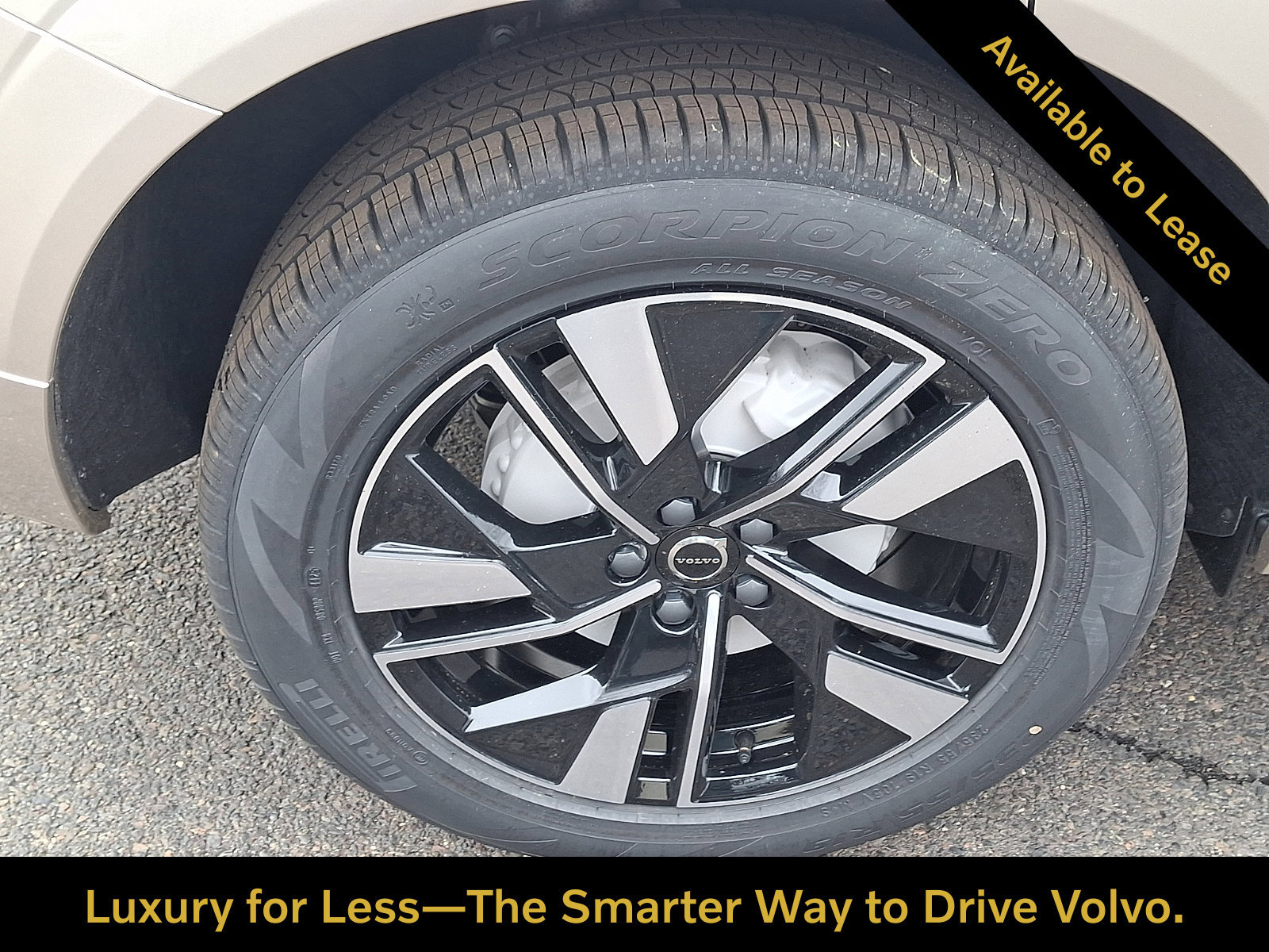 Used 2026 Volvo XC60 B5 Plus w/ Protection Package Premier AWD/4WD image 5