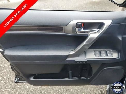 Used 2023 Lexus GX 460 Luxury w/ Accessory Package AWD/4WD image 14