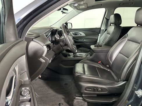 Used 2020 Chevrolet Traverse RS w/ LPO, Floor Liner Package AWD/4WD image 11