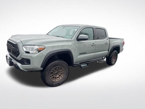 Used 2023 Toyota Tacoma 4x4 Double Cab w/ Trail Edition image 8