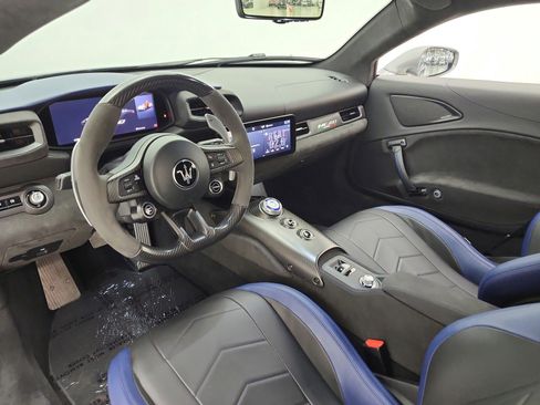 Used 2022 Maserati MC20 Coupe RWD image 13