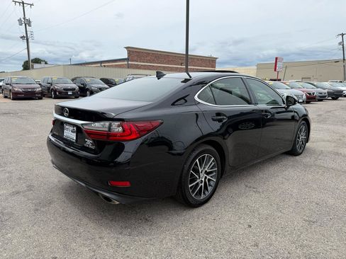 Used 2018 Lexus ES 350 w/ Luxury Package w/Wood Trim FWD image 6