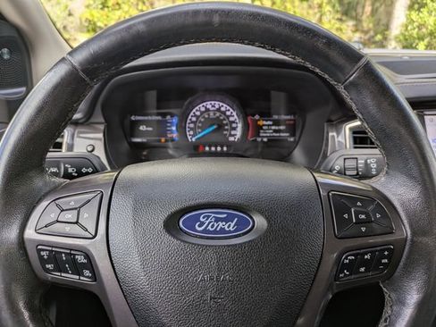 Used 2022 Ford Ranger Lariat w/ Equipment Group 501A High image 32