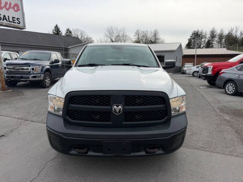 Used 2014 RAM 1500 4x4 Crew Cab w/ Remote Start & Security Group image 8