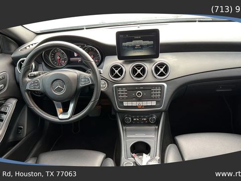 Used 2018 Mercedes-Benz GLA 250 image 36
