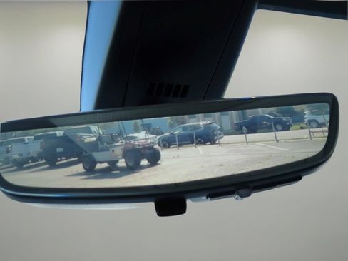 Used 2021 GMC Acadia Denali w/ Denali Technology Package FWD image 20