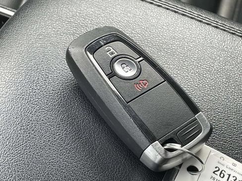Used 2019 Ford Edge SEL w/ Equipment Group 201A AWD/4WD image 34