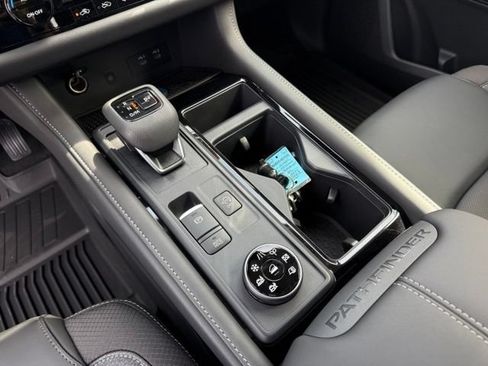 New 2026 Nissan Pathfinder SL AWD/4WD image 22