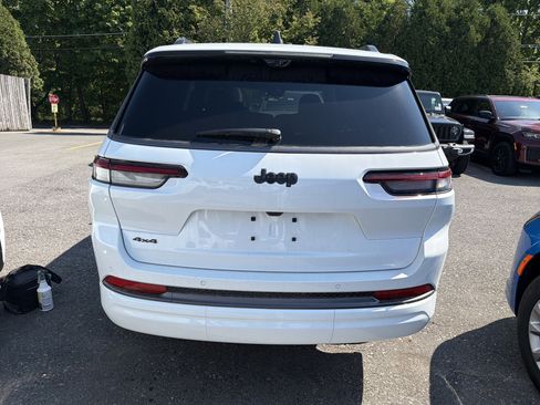 New 2026 Jeep Grand Cherokee L Limited AWD/4WD image 6