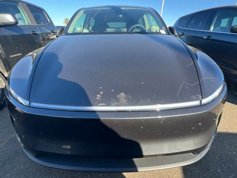 Used 2026 Tesla Model Y AWD image 2