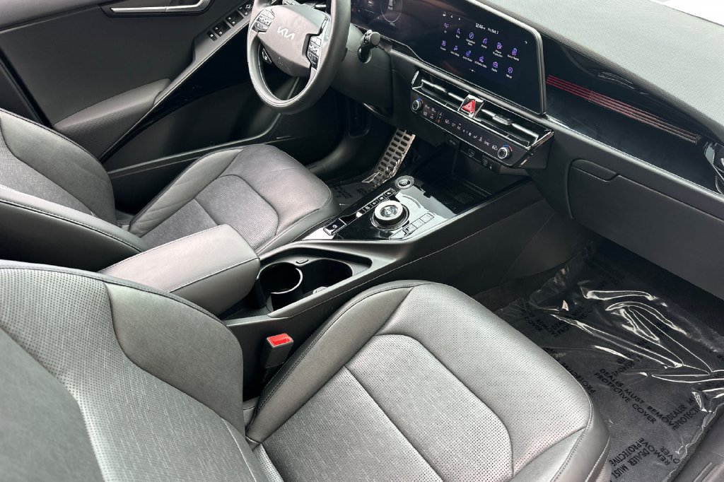 Used 2024 Kia Niro Wave FWD image 18