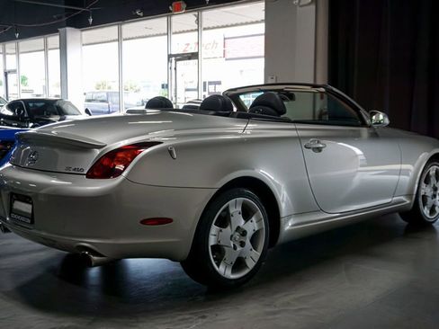 Used 2004 Lexus SC 430 Convertible RWD image 19