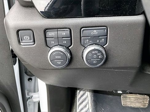 Used 2024 GMC Sierra 1500 Elevation w/ X31 Off-Road Package image 16