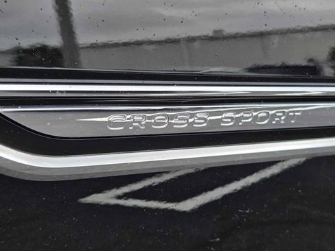 Used 2023 Volkswagen Atlas Cross Sport SEL Premium R-Line image 25