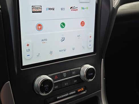 Certified 2024 Ford Edge SEL AWD/4WD image 18