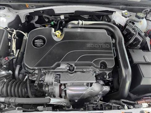 Used 2024 Chevrolet Malibu LT image 21