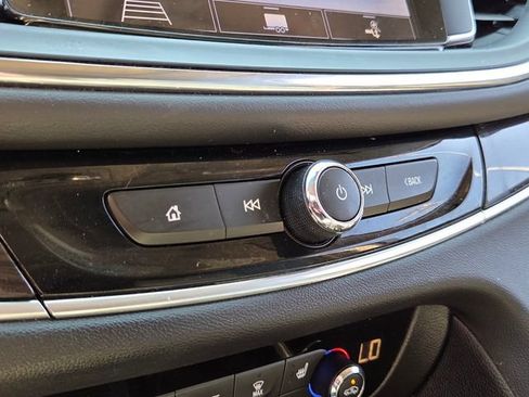 Used 2021 Buick Enclave Essence w/ Sound and Sites Package FWD image 21
