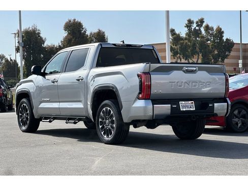 Used 2024 Toyota Tundra Limited AWD/4WD image 6